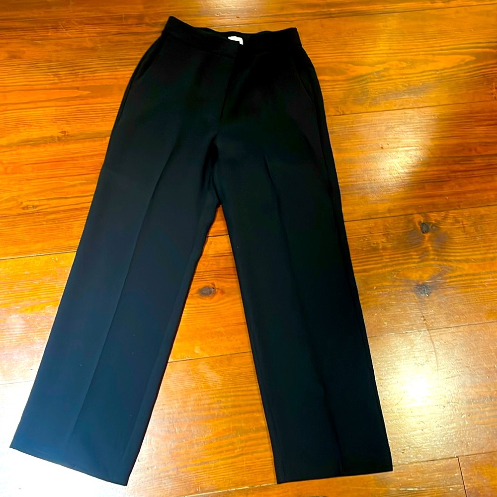 Wilfred by Aritzia Black Crepe trousers NWT